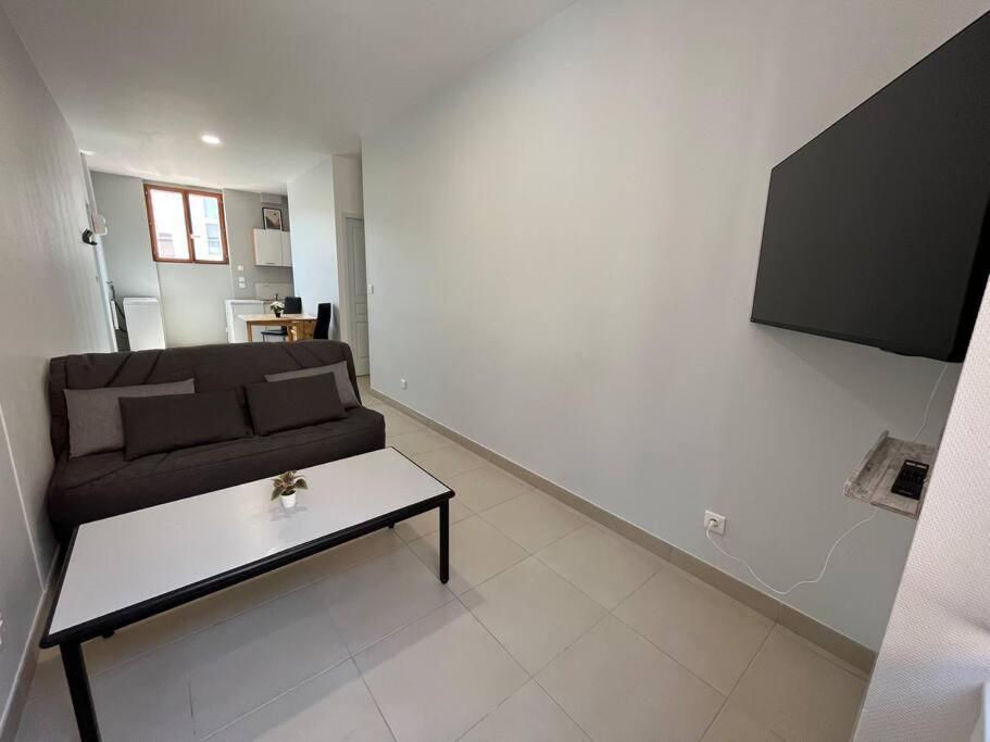 Bel Appartement A 15 Min De Lyon Saint-Fons Екстериор снимка